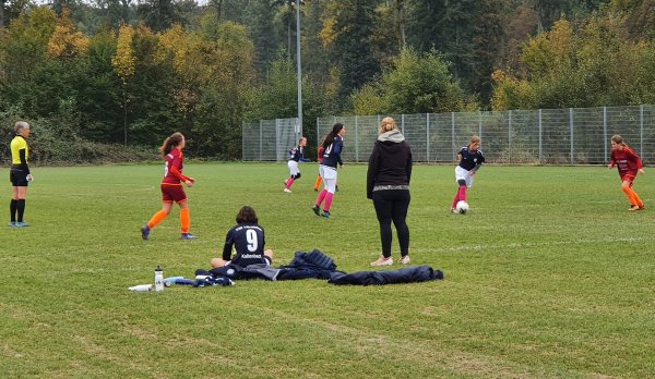 10.17.%20C-Juniorinnen%20V%C3%B6rstetten-Hecklingen%2020211017_111223%20klein