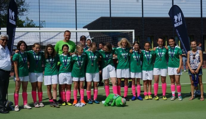 D-Juniorinnen der SG Heuweiler-Vörstetten NoRacism Cup